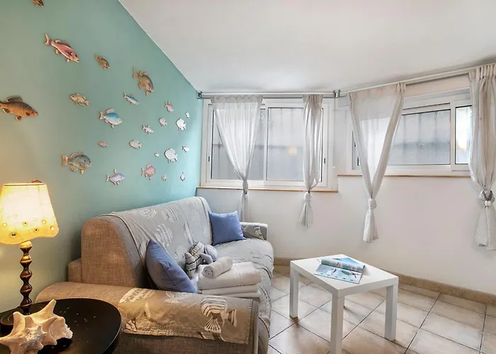 아파트 Sea Breeze Garavan New York - Happy