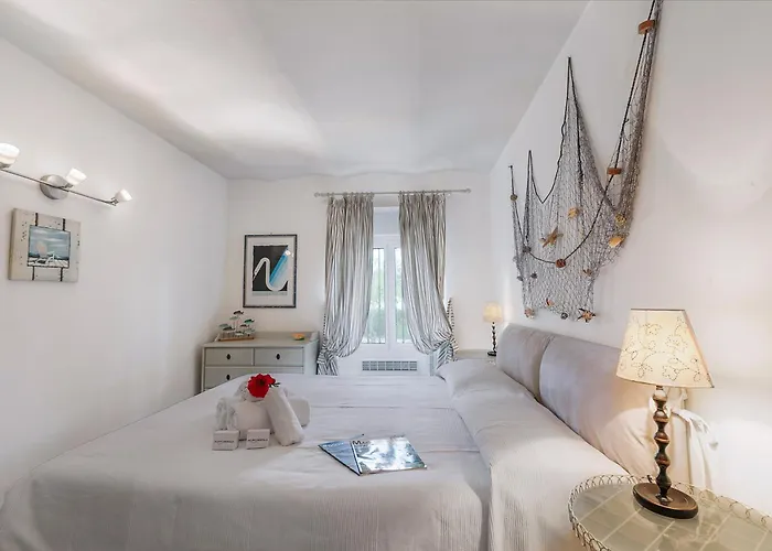 Apartment Sea Breeze Garavan New York - Happy *