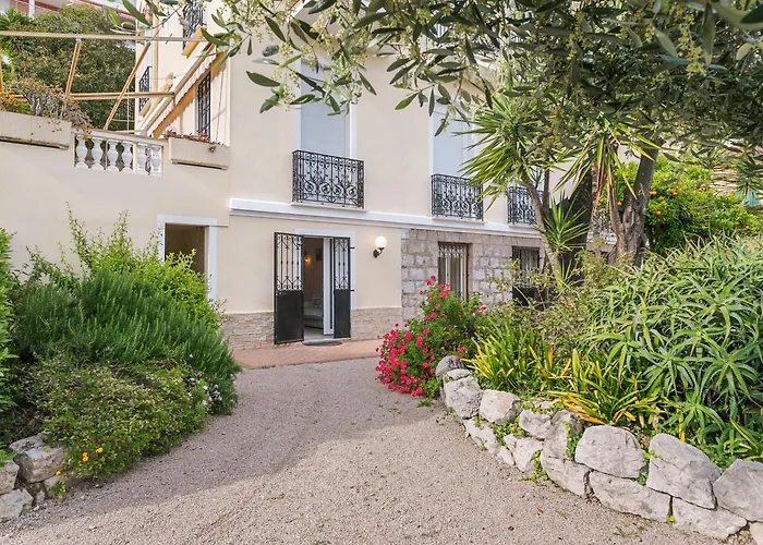 Sea Breeze Garavan New York - Happy 아파트