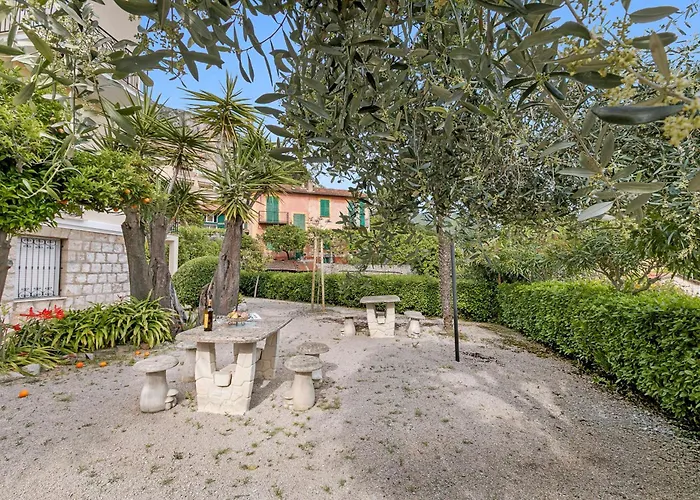 Sea Breeze Garavan New York - Happy *